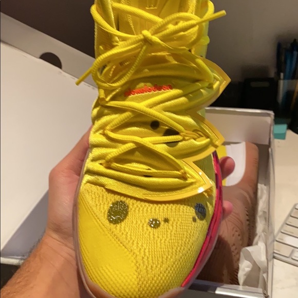 spongebob kyrie 5s footlocker